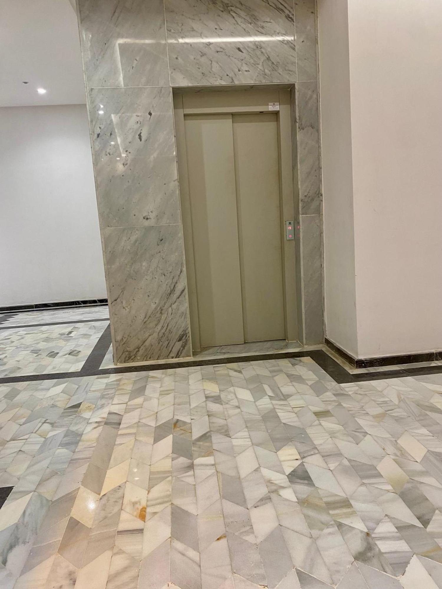Elegance En 40 Metres Nouaceur Apartment Exterior foto